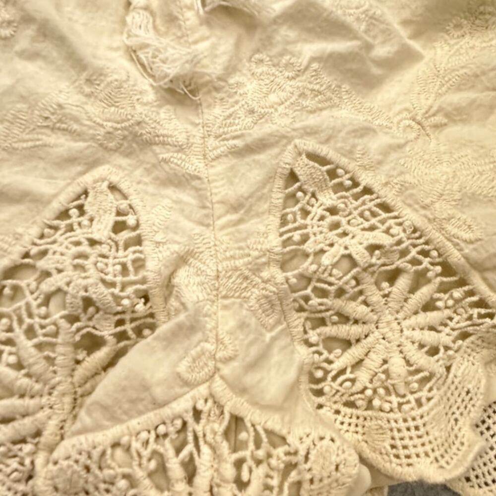 Mudd Ivory Embroidered Shorts Crochet Scallop Hem Cut Off Hot Pant Coquette XL - Picture 9 of 9